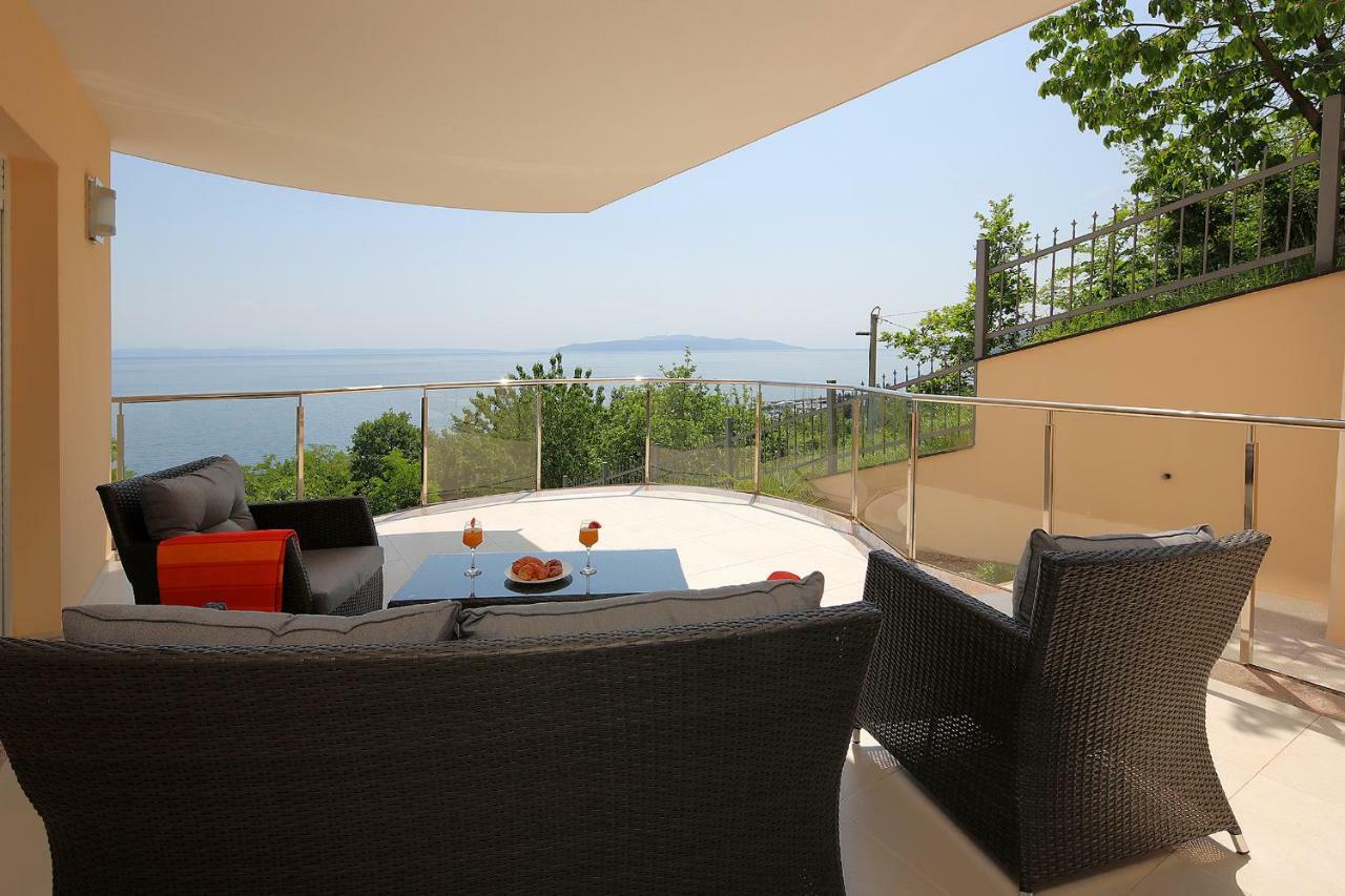 Camelia Apartment Opatija Exterior photo